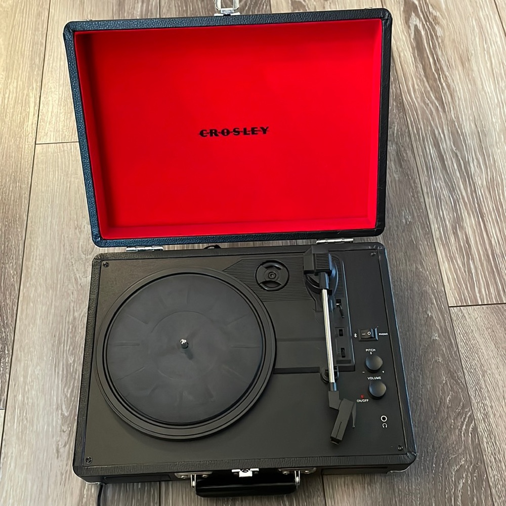 Crowley CR8005D-BK Turntable